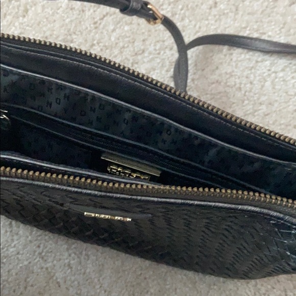 DKNY gray woven crossbody charm bag - Picture 6 of 8